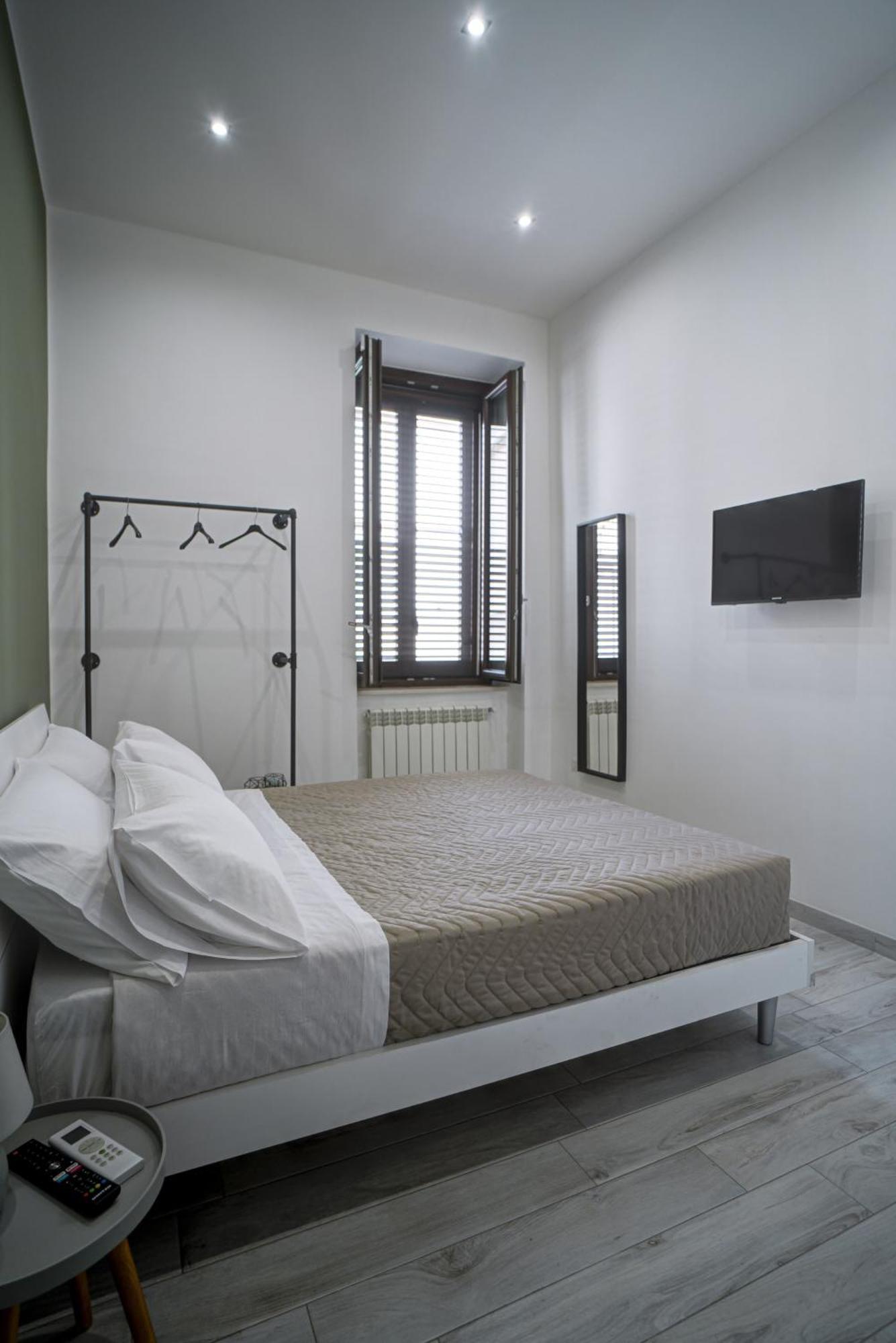 Alivi Indipendent Apartment Бриндизи Екстериор снимка